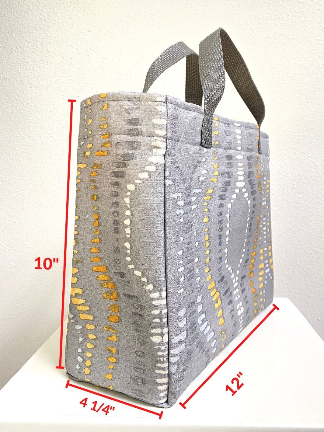 Gray/Yellow Geometric Print Carry All Tote